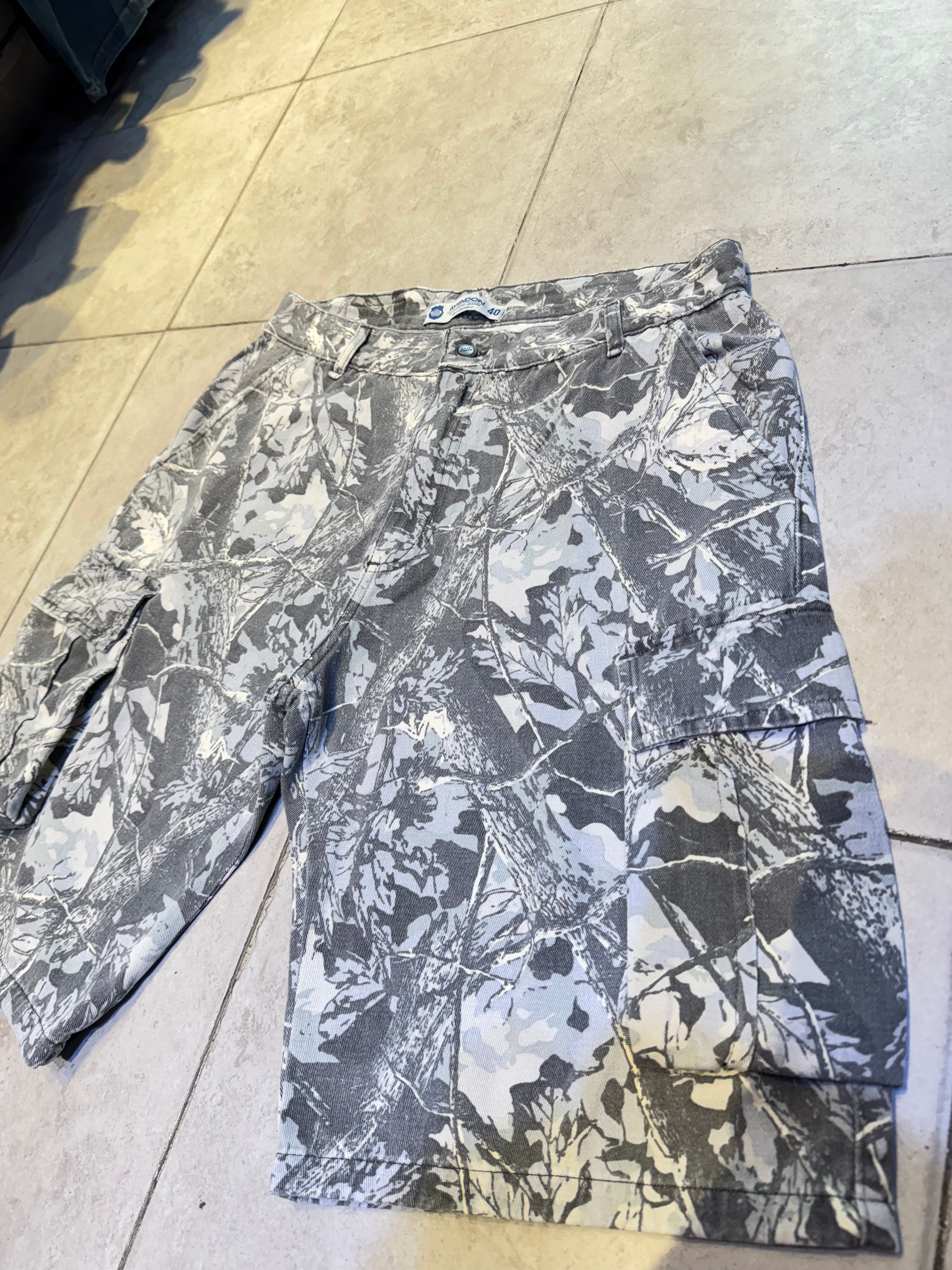 BERMUDA CARGO BAGGY REAL TREE 