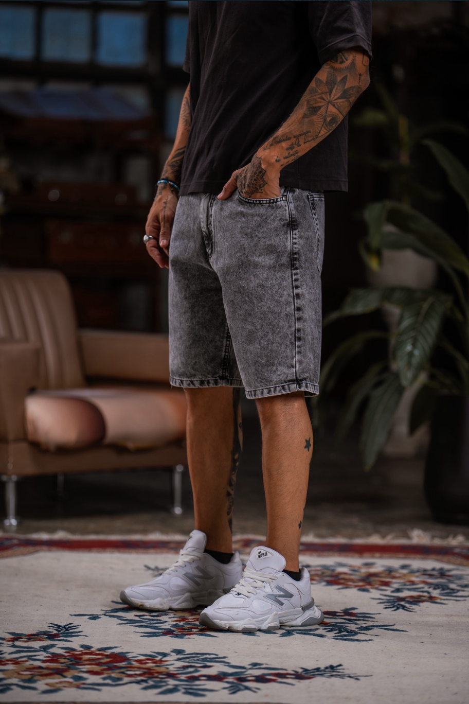 BERMUDA MOM “SNOW BLACK”