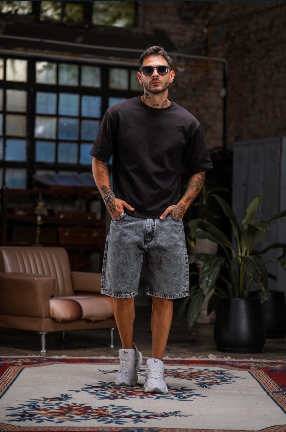 BERMUDA MOM “SNOW BLACK”