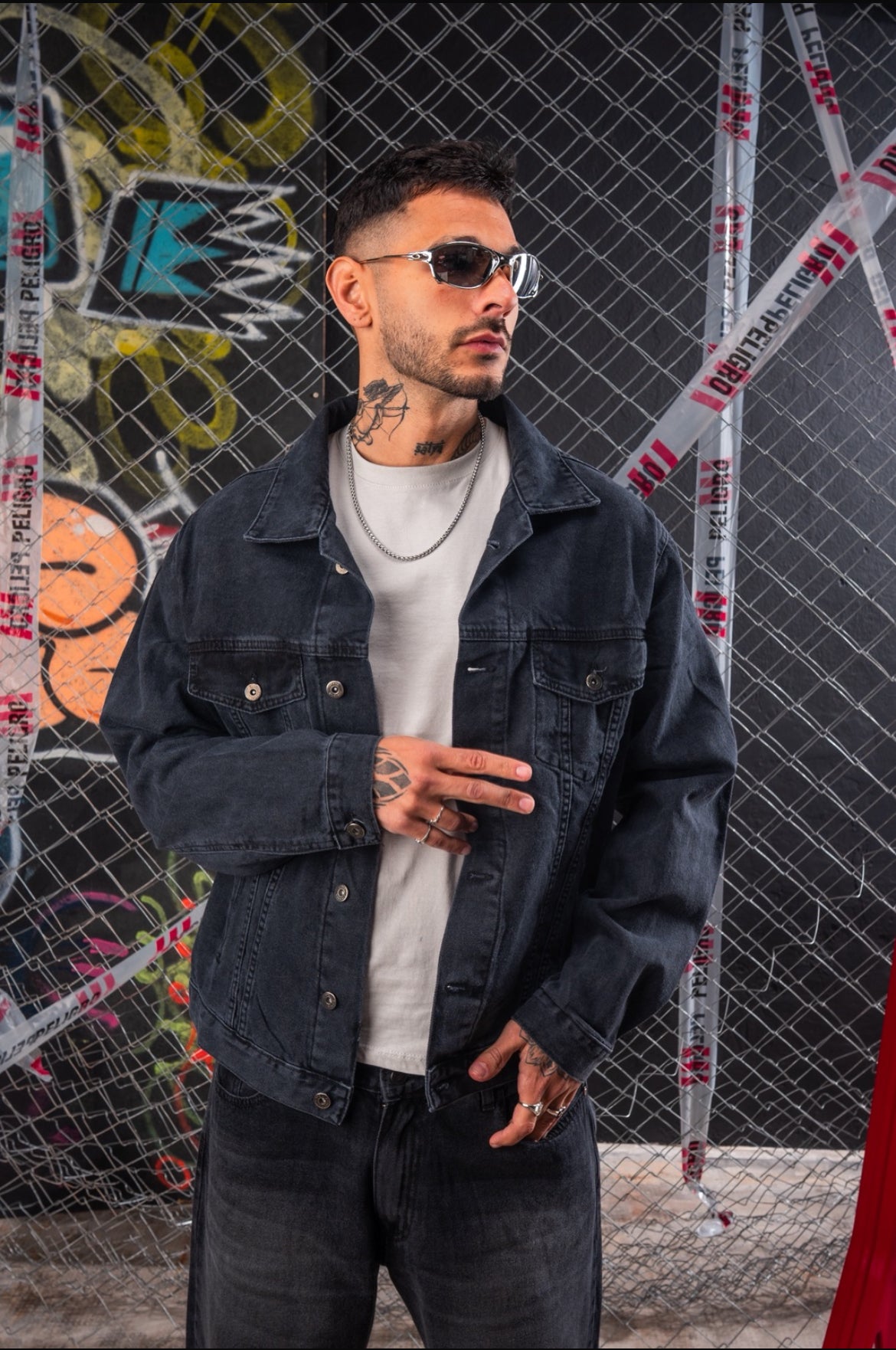 CAMPERA CLÁSICA NEGRO