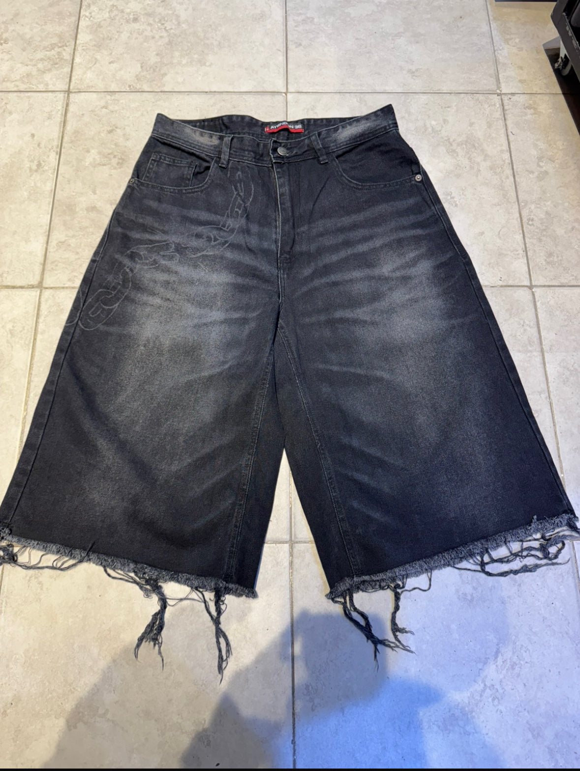 BERMUDA BAGGY "DARK CHAIN"