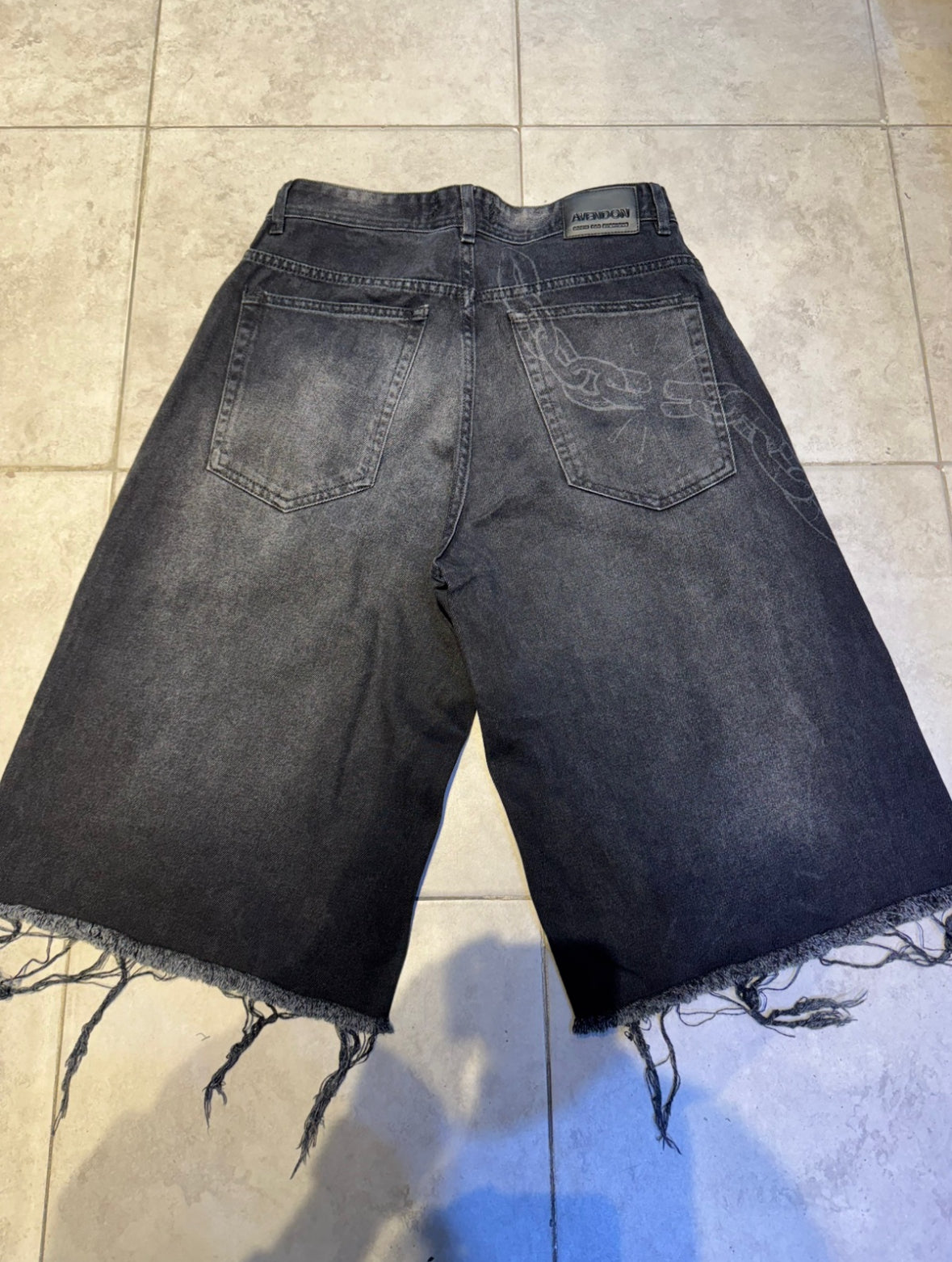 BERMUDA BAGGY "DARK CHAIN"