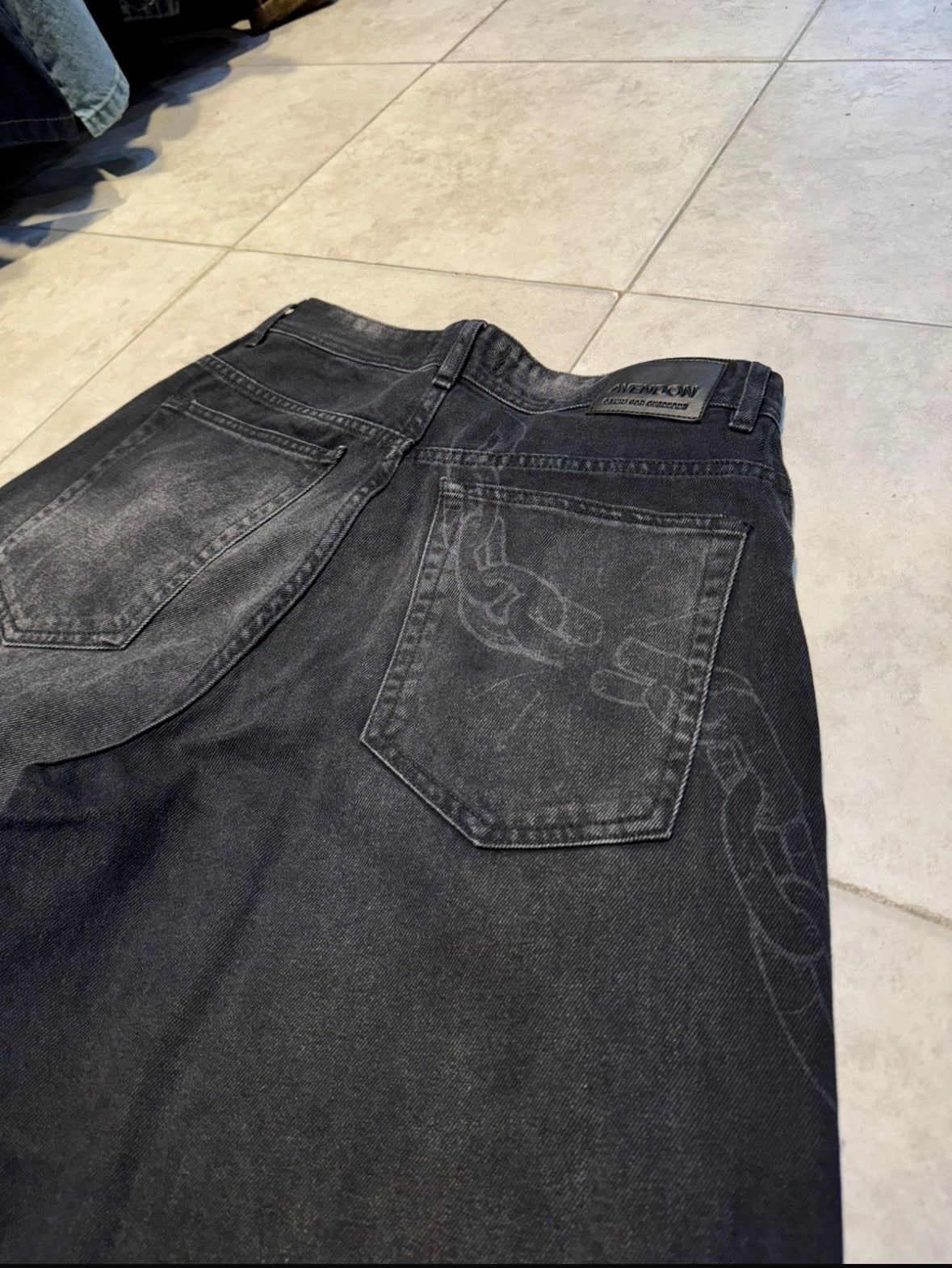 BERMUDA BAGGY "DARK CHAIN"