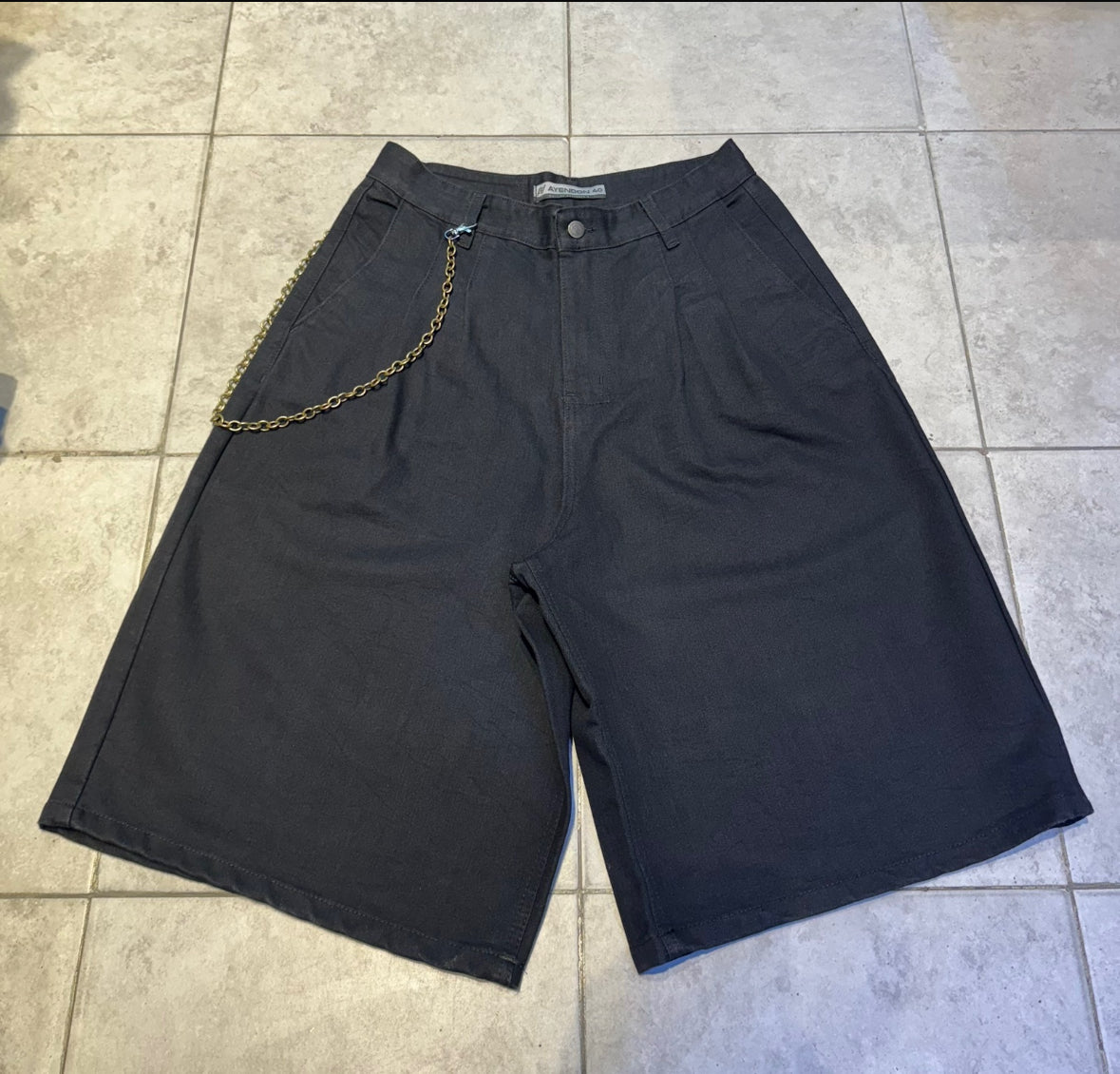 BERMUDA “RAW BLACK DENIM"