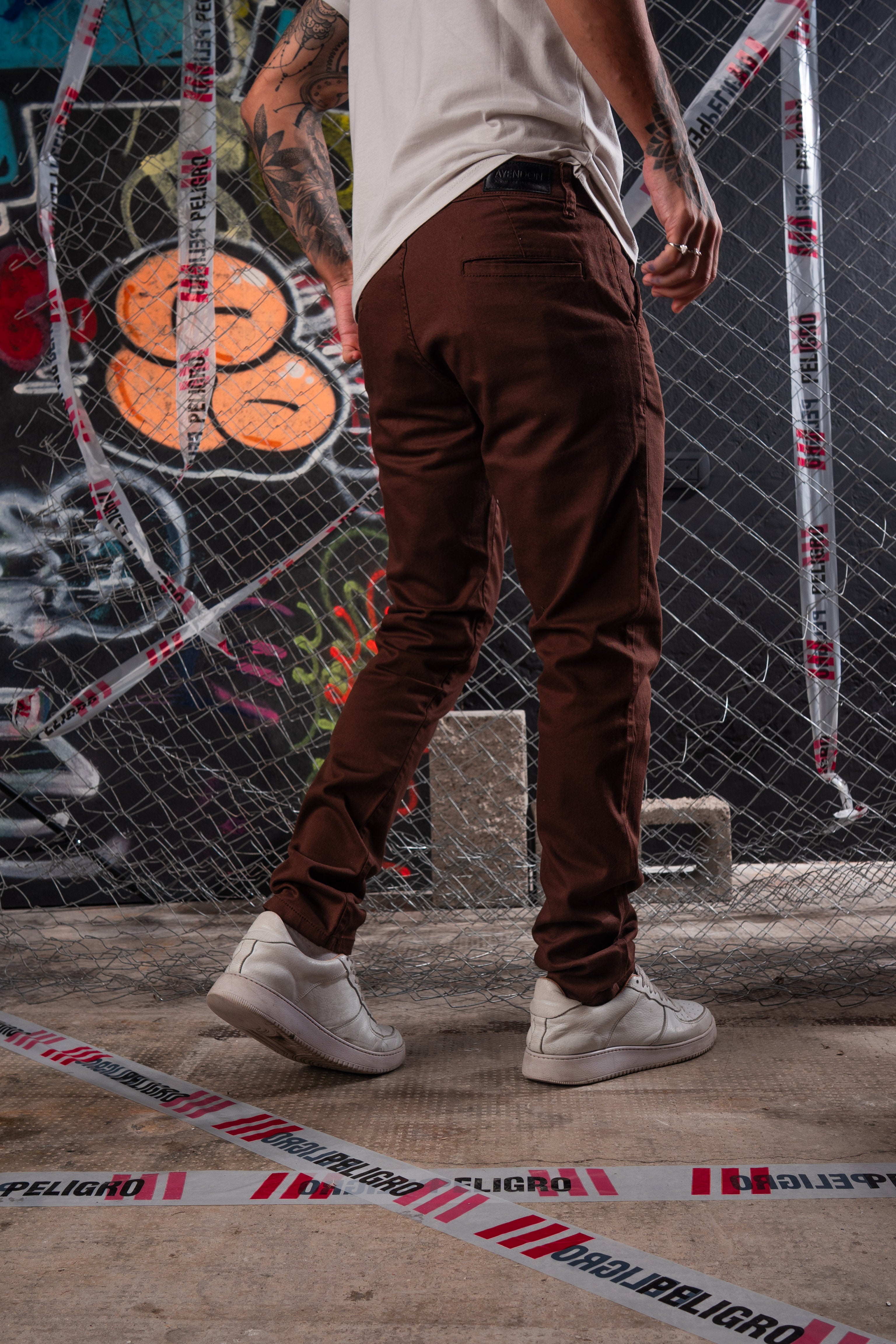 PANTALÓN CHINO CHOCOLATE SKINNY