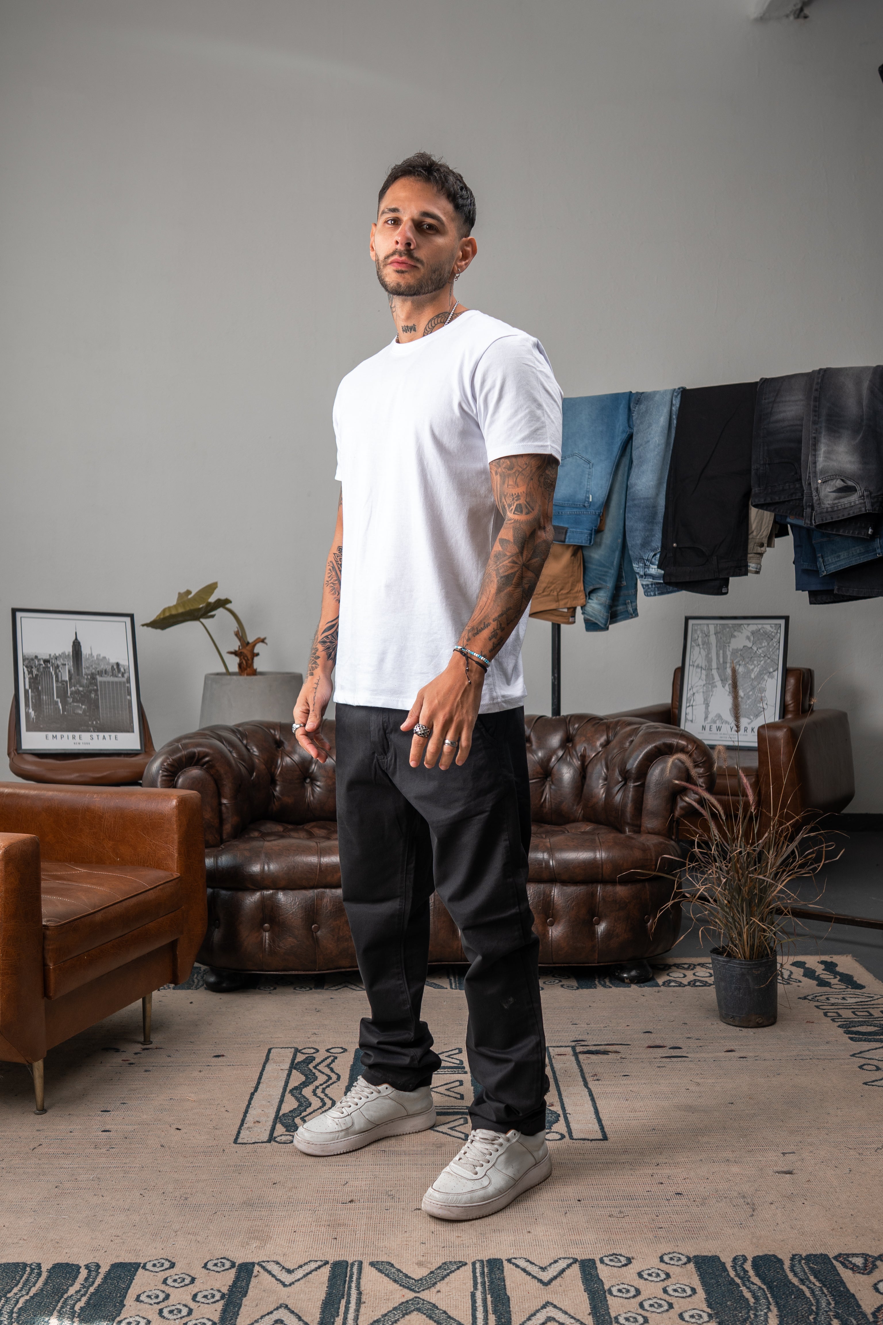 PANTALÓN CHINO PREMIUM NEGRO