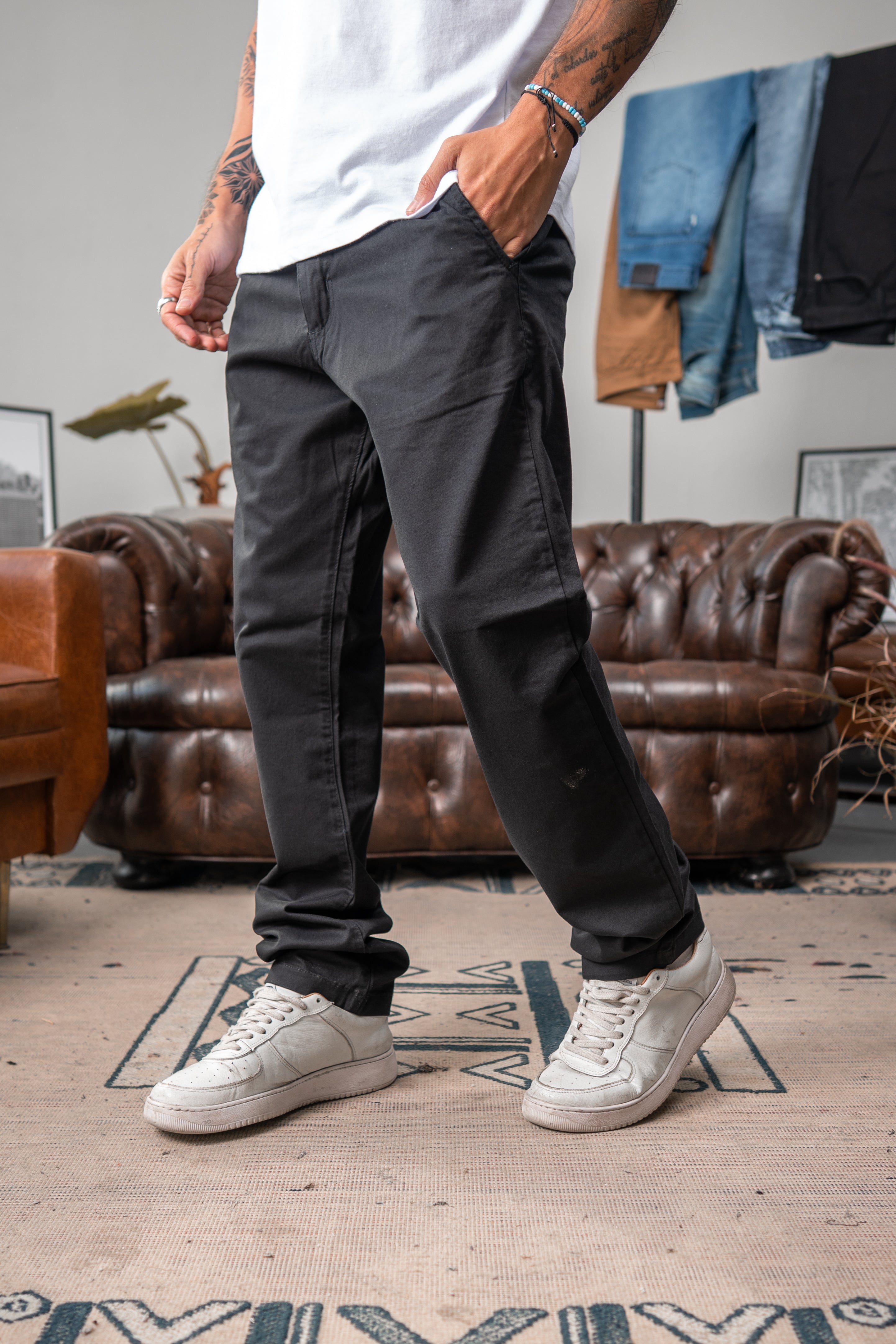 PANTALÓN CHINO PREMIUM NEGRO