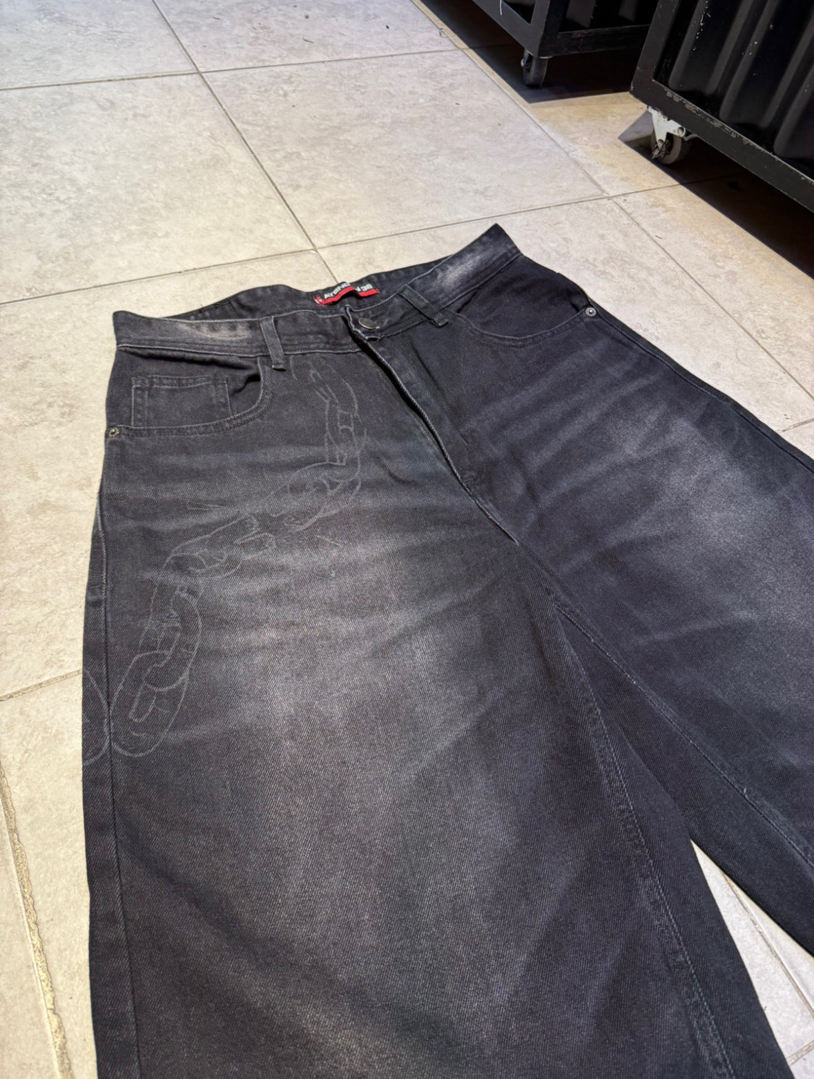 BERMUDA BAGGY "DARK CHAIN"