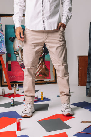 PANTALÓN CHINO BEIGE